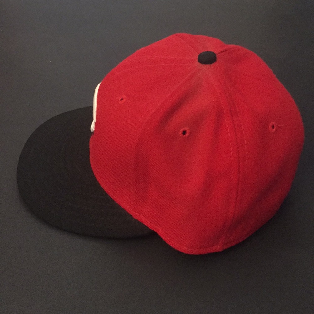 Cincinnati Reds baseball cap - Picture 4 of 8